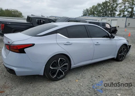 2024 Nissan Altima Sr z USA, uszkodzony, nr VIN 1N4BL4CV5RN367786